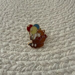 Sandler Gold-Tone Bear Pin